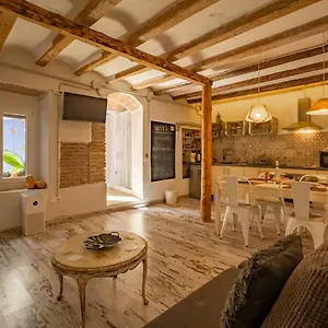 En El Corazon De Tarragona. Planta Baja Con Patio. Appartement